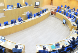 Debate Mensal: Primeiro-ministro reafirma implementação de Programas de emergência para mitigação dos efeitos da seca