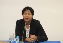 Ministra Edna Oliveira reúne dirigentes máximos dos departamentos governamentais para alinhamento da nova Lei de Estruturas da Administração Pública Central