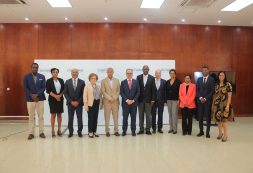 Ministro Eurico Monteiro preside cerimónia de assinatura de Protocolo de Garantias Empresariais celebrado entre Pró-Garante e Instituições Financeiras