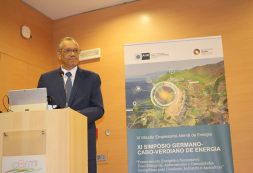 Ministro Alexandre Monteiro preside abertura do XI Simpósio Germano-Cabo-Verdiano de energia