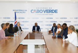 Ministro recebe representantes de Organizações Parceiras da Educação