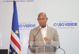 Ministro Eurico Monteiro encerra Fórum Nacional sobre a Empregabilidade das Pessoas com Deficiência Visual em Cabo Verde