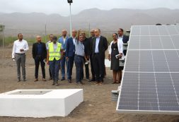Ministro Alexandre Monteiro preside ato de inauguração da Central Solar Fotovoltaica de Santo Antão