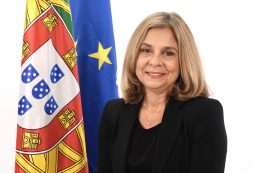 Ministra da Saúde de Portugal visita Cabo Verde