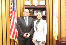 Secretária de Estado das Comunidades reúne-se com o mayor de Brockton, Moisés Rodrigues