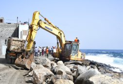 Visita a S. Antão: vários protocolos e contratos-programa assinados com a Câmara Municipal de Paul