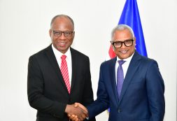 Governo apresenta cumprimentos de Ano Novo ao Presidente da República