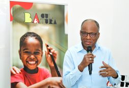 Primeiro Ministro na Boa Vista: Programa Bolsa de Acesso à Cultura vai beneficiar 190 alunos na ilha