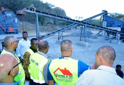 Governo na ilha Brava: Ulisses Correia e Silva inaugura central de britagem de um investidor privado bravense