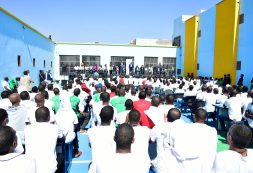 Primeiro Ministro visita Cadeia Central da Praia e constata “uma transformação profunda” na humanização do sistema prisional