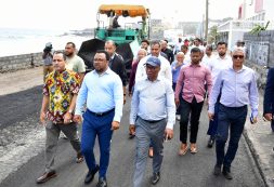 Governo na ilha do Fogo (Mosteiros): Obras de asfaltagem do centro da cidade estão bem avançadas