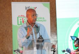 Ministro Eurico Monteiro preside abertura de Feira de Orientação & Intermediação Laboral