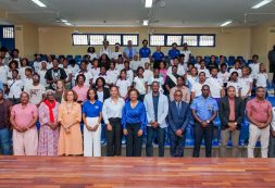 Ministra da Justiça participa no encerramento da primeira fase da campanha de sensibilização sobre tráfico de pessoas