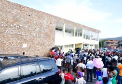 Governo em S. Miguel: Inaugurado o Centro de Saúde de Achada Monte