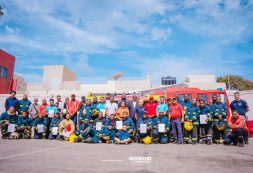 Ministro do Mar encerra formação em combate a incêndios e resgate promovida pela Escola do Mar em São Vicente