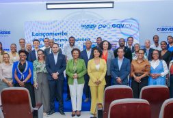 Ministra da Justiça preside lançamento da plataforma Empresa Online