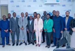 Ministra da Justiça reúne-se com Missão Pré-eleitoral da CEDEAO a Cabo Verde