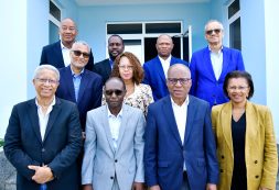 Primeiro Ministro na ilha do Maio: Encontro com Equipa camarária e entrega de Certificados do Curso de Iniciação de Pescadores