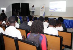 Escola Secundária da Boa Vista vai contar com novos campos de beach volley e basquetebol 3x3