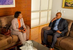 Ministra da Justiça promete requalificar e transformar antiga cadeia civil da Ribeira Brava