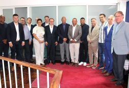 Ministro Eurico Monteiro recebe visita de delegação da Associação Empresarial de Cinfães