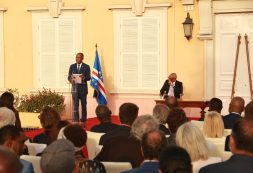 Discurso de S. E., o Primeiro Ministro de Cabo Verde, Dr. Francisco Carvalho, na Tomada de Posse do Governo da XI Legislatura