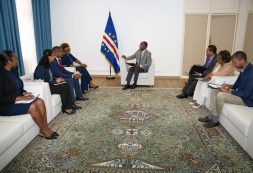 Primeiro-Ministro recebe delegação do Ecobank Cabo Verde para perspetivar futuras parcerias