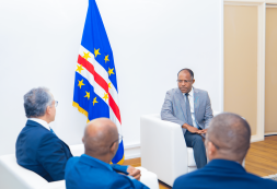 Primeiro-Ministro e UNESCO reforçam parceria estratégica para o desenvolvimento sustentável de Cabo Verde