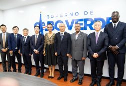 Ministro dos Projetos Especiais reúne-se com os Parceiros chineses para aprofundar cooperação nos eixos estratégicos do Memorando assinado com a CMEC