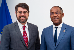 Primeiro Ministro recebe em audiência Encarregado de Negócios da Embaixada dos EUA