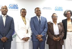 Tomada de posse do novo Conselho Diretivo: Francisco Carvalho quer Autoridade Tributária forte, rigorosa e próxima das pessoas